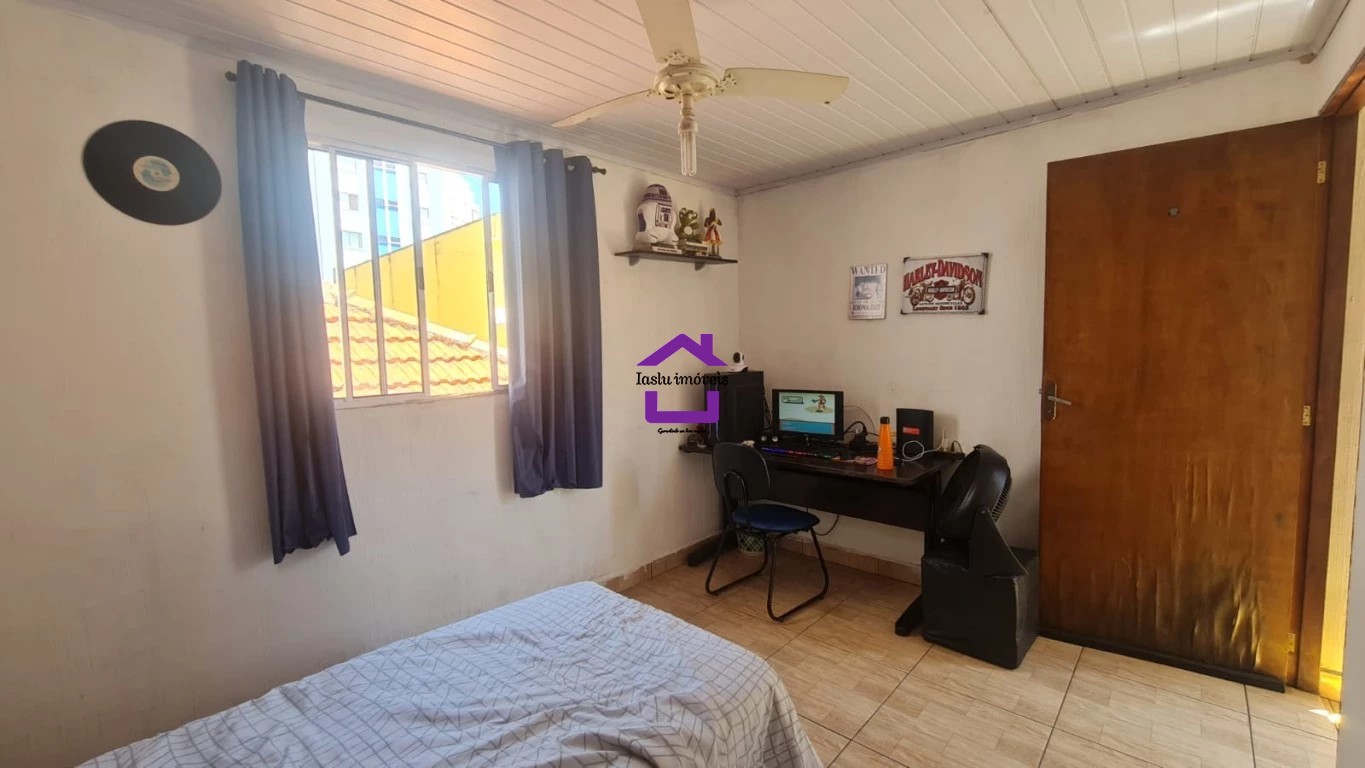 Casa à venda com 5 quartos, 187m² - Foto 6