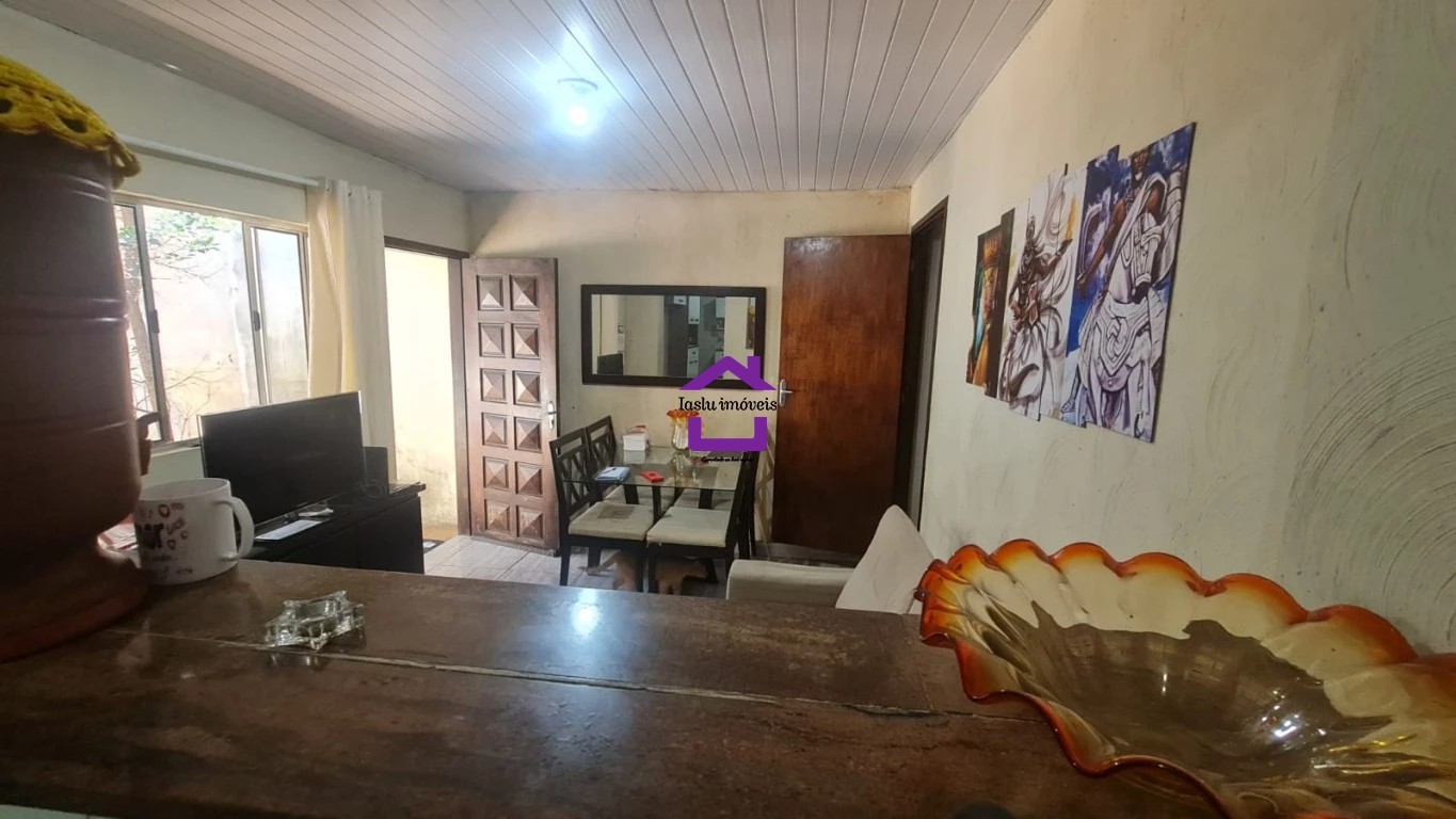 Casa à venda com 5 quartos, 187m² - Foto 10