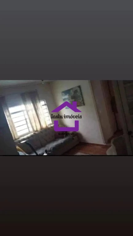 Casa à venda com 3 quartos, 240m² - Foto 2