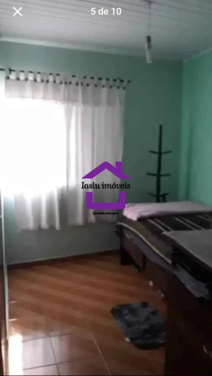 Casa à venda com 3 quartos, 240m² - Foto 3