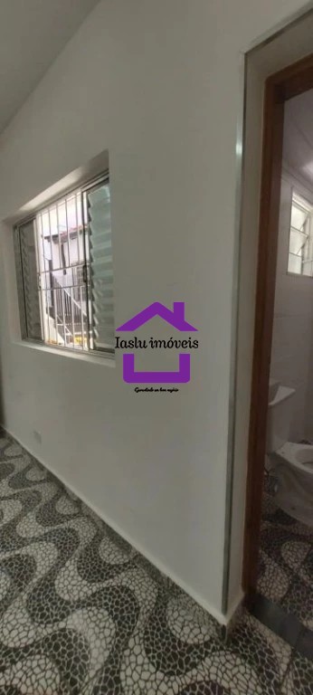 Casa para alugar com 1 quarto, 40m² - Foto 8