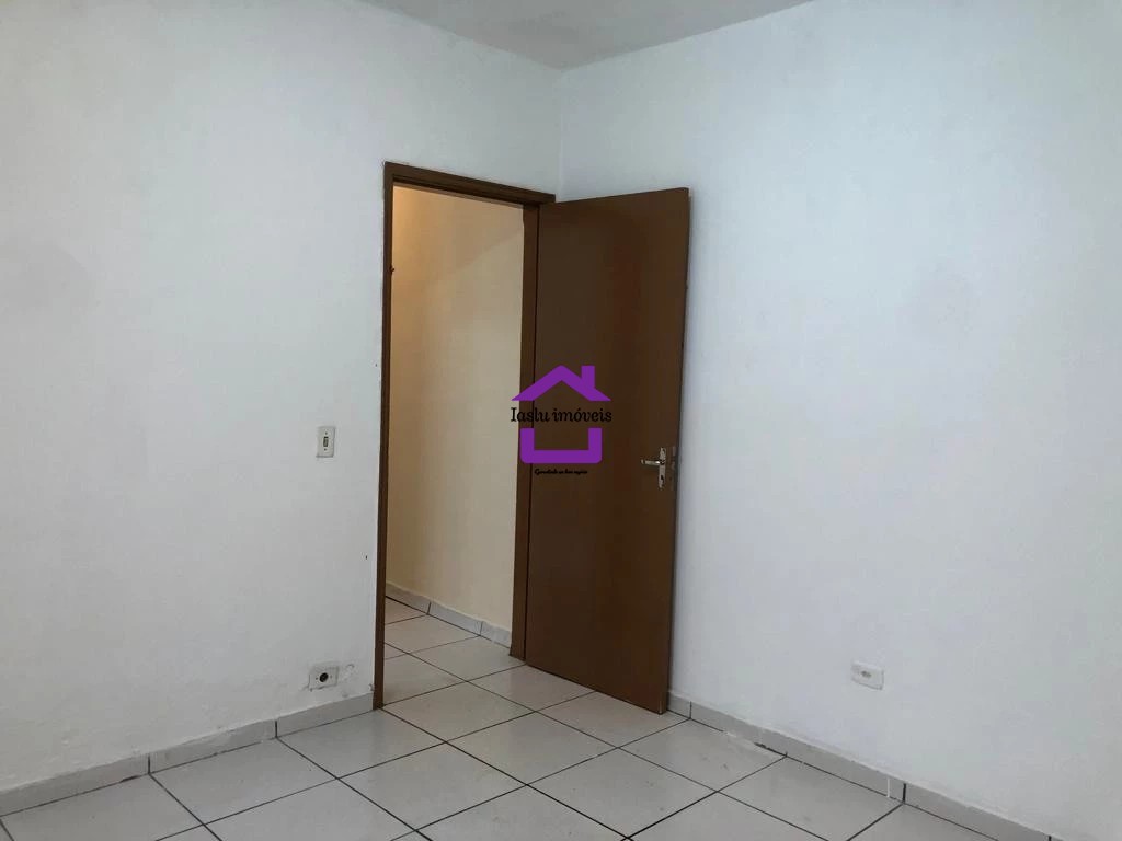 Casa para alugar com 2 quartos, 50m² - Foto 9