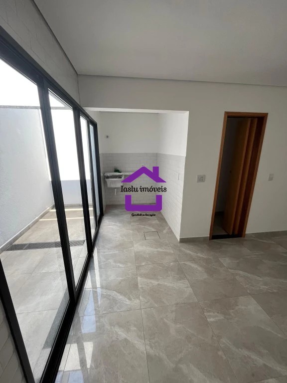 Sobrado à venda com 3 quartos, 110m² - Foto 4