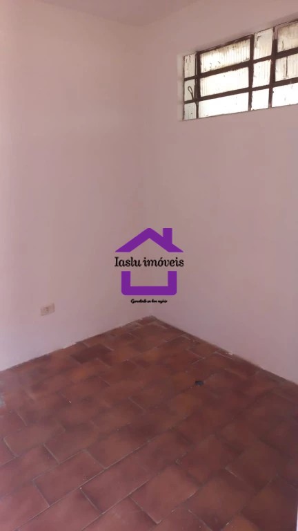 Casa para alugar com 1 quarto, 60m² - Foto 2