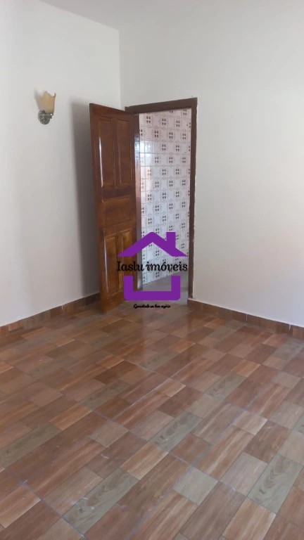 Casa para alugar com 1 quarto, 60m² - Foto 5