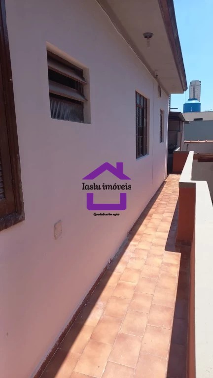 Casa para alugar com 1 quarto, 60m² - Foto 14