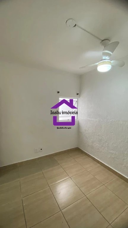 Casa para alugar com 2 quartos, 70m² - Foto 18