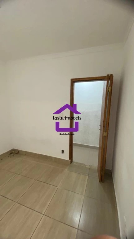 Casa para alugar com 2 quartos, 70m² - Foto 22