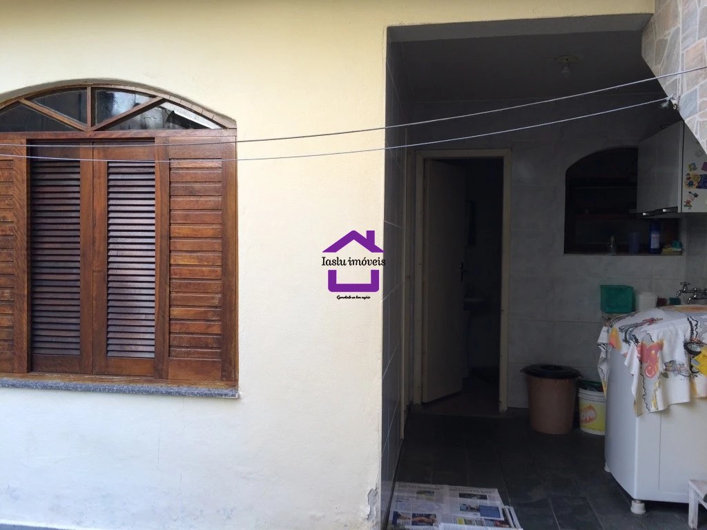 Sobrado à venda com 2 quartos, 125m² - Foto 2