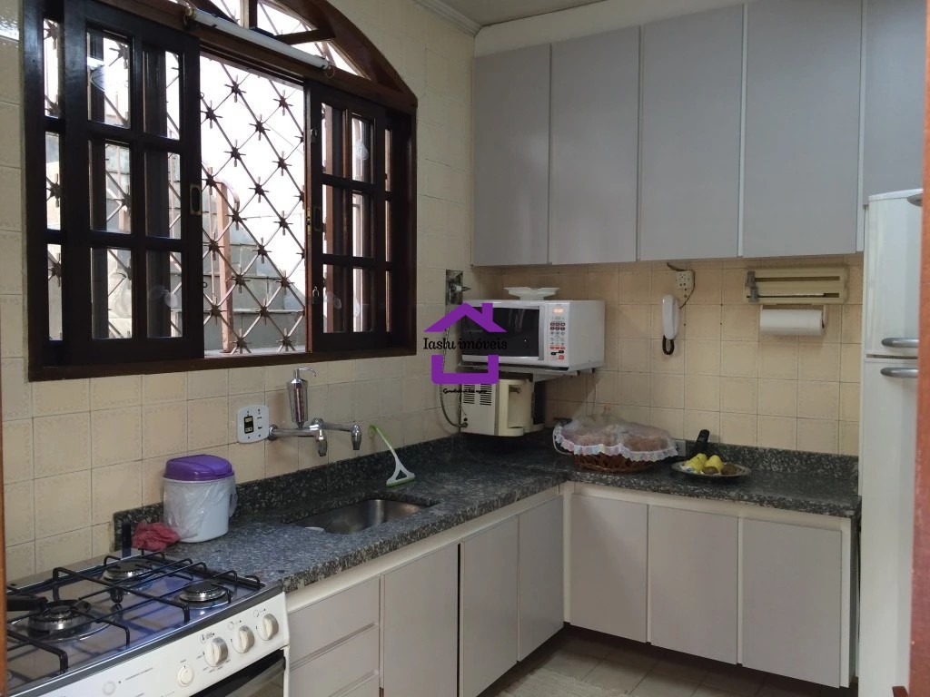 Sobrado à venda com 2 quartos, 125m² - Foto 3