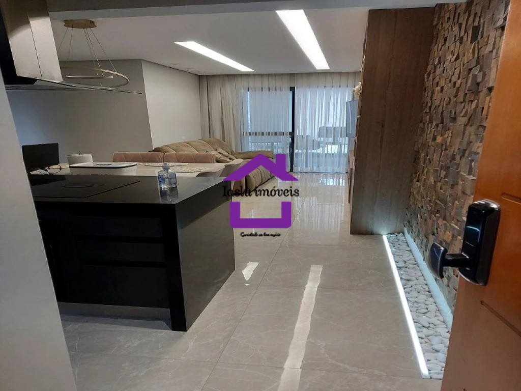 Apartamento à venda com 2 quartos, 70m² - Foto 1