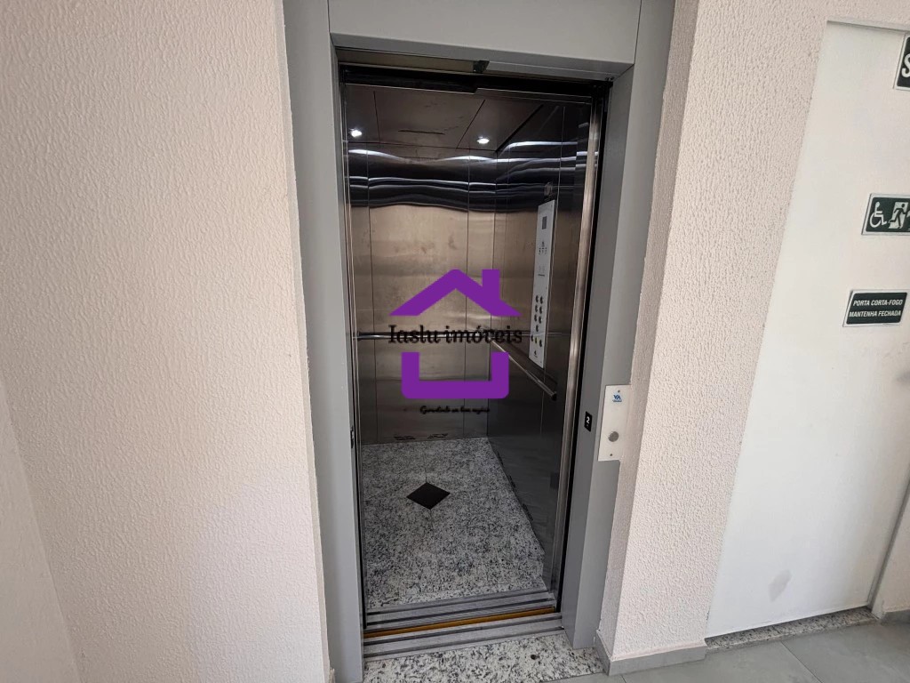 Apartamento à venda com 2 quartos, 35m² - Foto 17