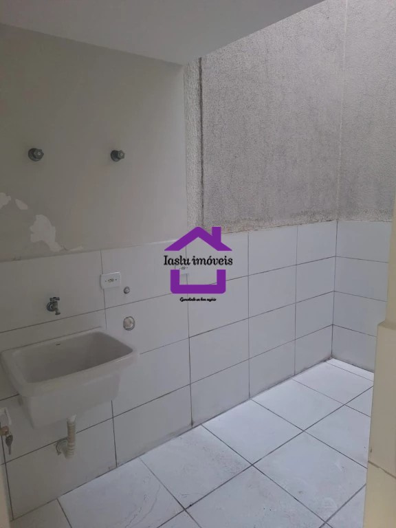 Casa de Condomínio à venda com 2 quartos, 65m² - Foto 5