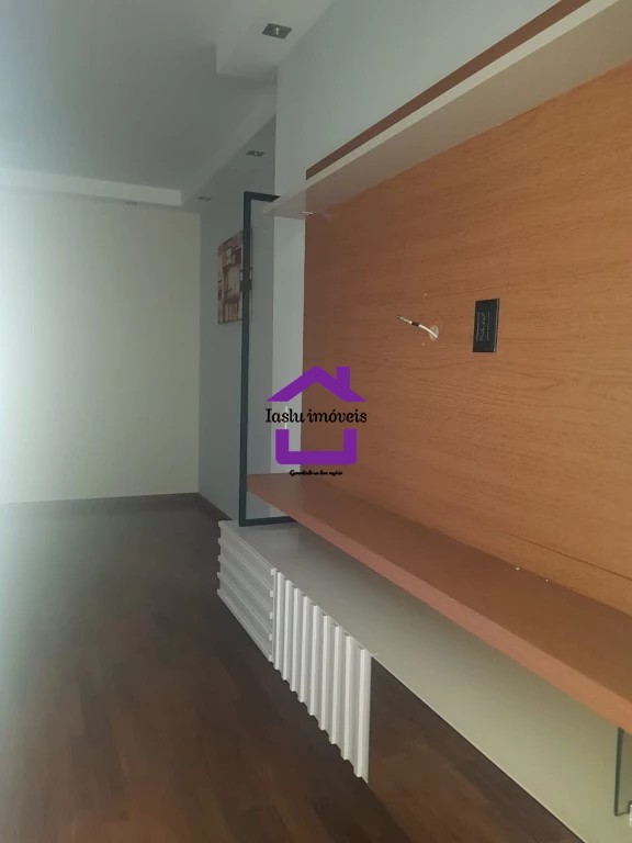 Apartamento para alugar com 3 quartos, 80m² - Foto 8