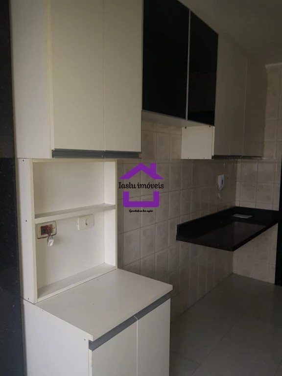 Apartamento para alugar com 3 quartos, 80m² - Foto 2