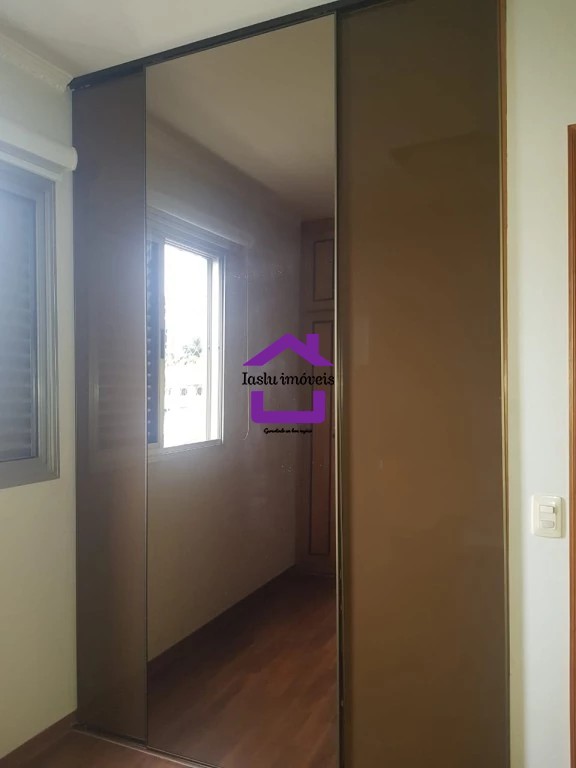 Apartamento para alugar com 3 quartos, 80m² - Foto 9