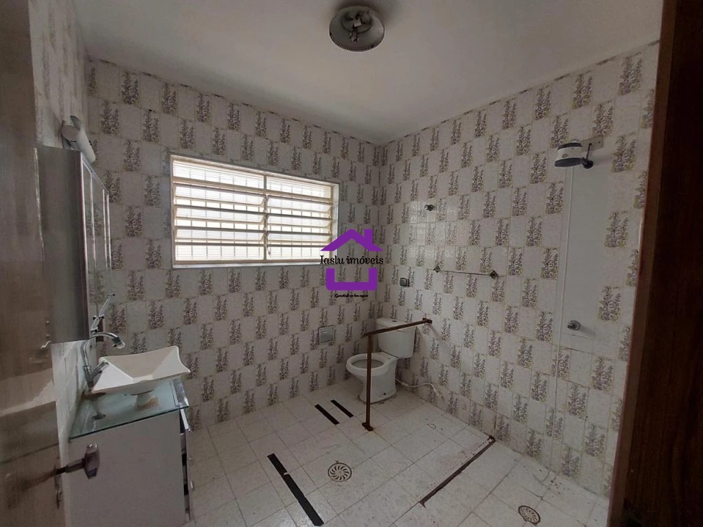 Casa para alugar com 5 quartos, 220m² - Foto 12