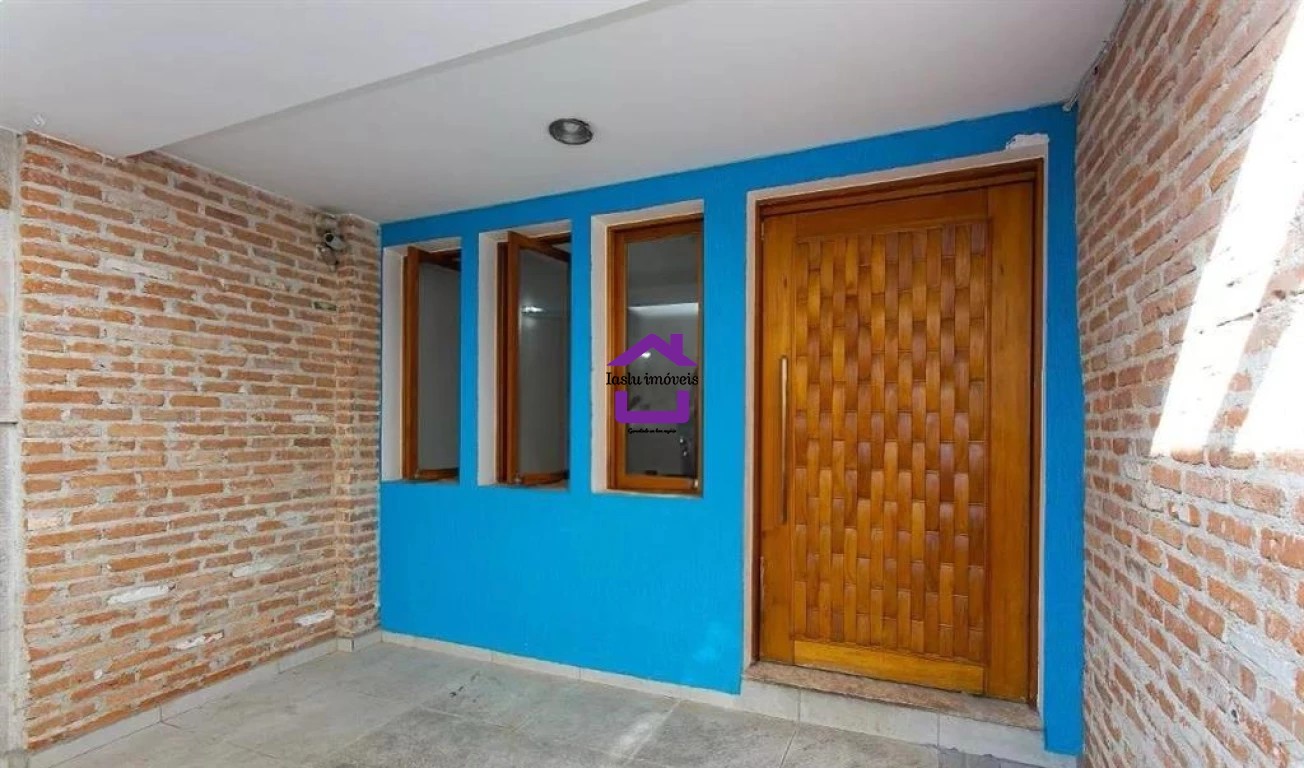 Sobrado à venda e aluguel com 3 quartos, 147m² - Foto 1