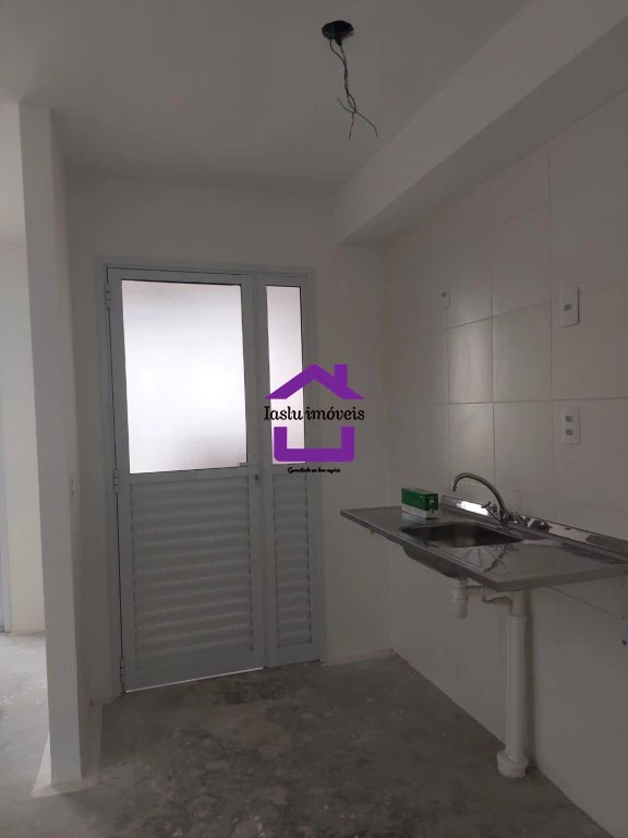 Apartamento à venda com 2 quartos, 42m² - Foto 22