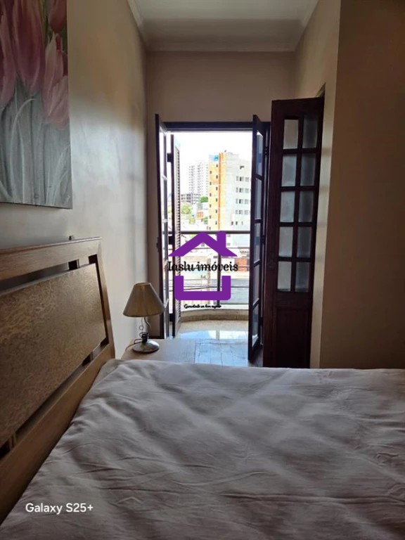 Sobrado à venda com 3 quartos, 303m² - Foto 2
