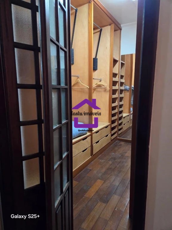 Sobrado à venda com 3 quartos, 303m² - Foto 3