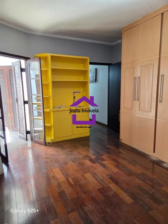 Sobrado à venda com 3 quartos, 303m² - Foto 8