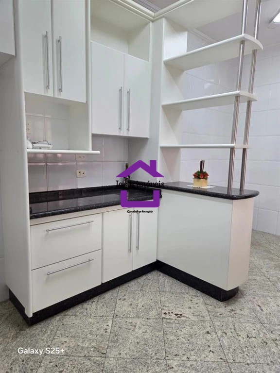 Sobrado à venda com 3 quartos, 303m² - Foto 11