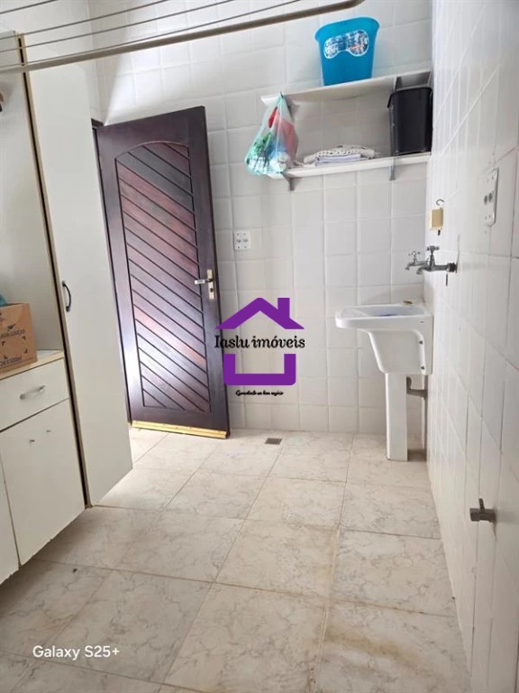 Sobrado à venda com 3 quartos, 303m² - Foto 13