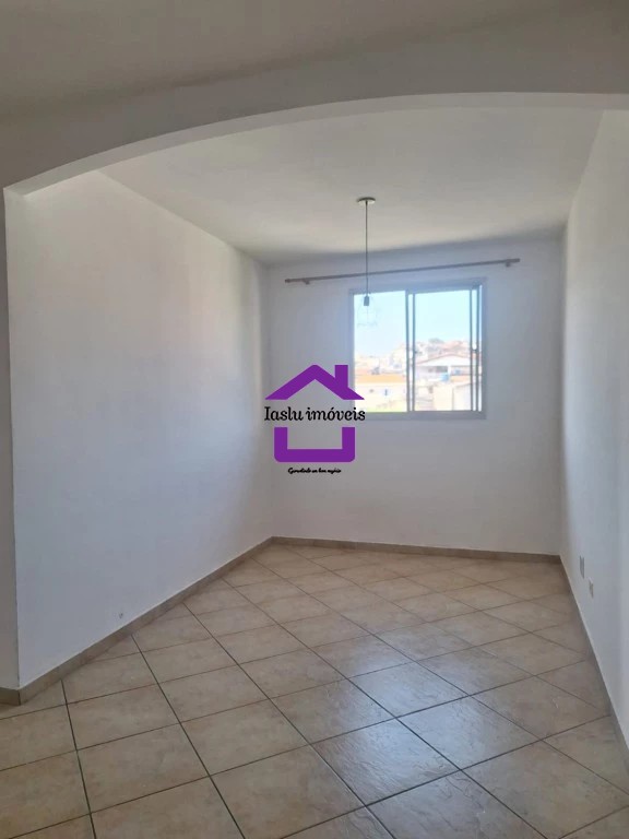 Apartamento para alugar com 3 quartos, 70m² - Foto 4