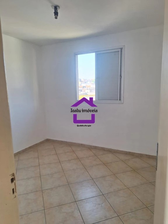 Apartamento para alugar com 3 quartos, 70m² - Foto 11