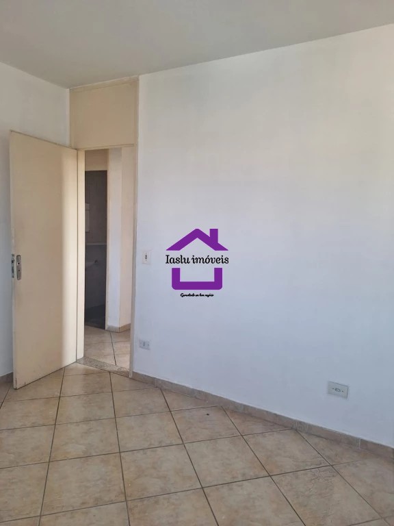 Apartamento para alugar com 3 quartos, 70m² - Foto 13