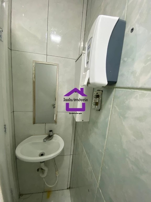 Casa para alugar com 3 quartos, 200m² - Foto 6