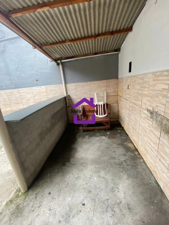 Casa para alugar com 3 quartos, 200m² - Foto 9