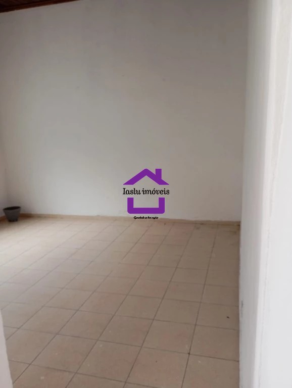 Casa para alugar com 1 quarto, 45m² - Foto 5