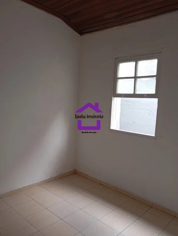 Casa para alugar com 1 quarto, 45m² - Foto 12