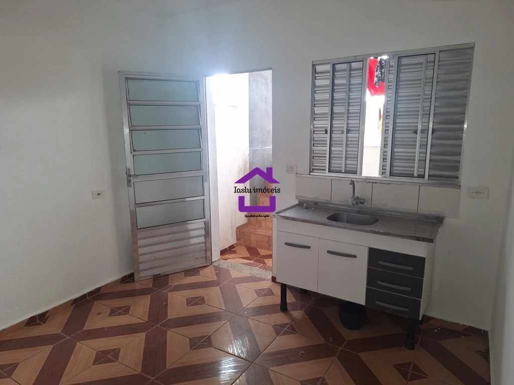 Casa para alugar com 1 quarto, 40m² - Foto 7