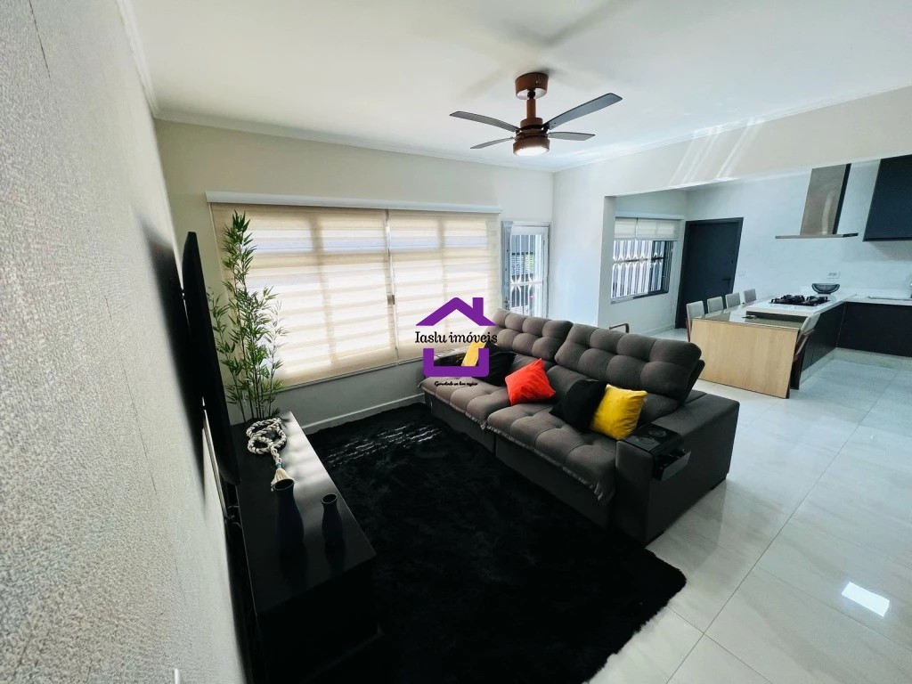 Sobrado à venda e aluguel com 3 quartos, 200m² - Foto 1