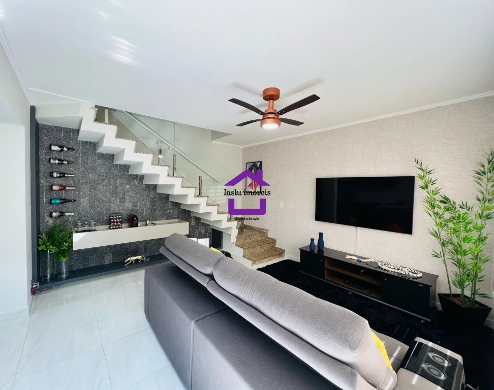 Sobrado à venda e aluguel com 3 quartos, 200m² - Foto 4