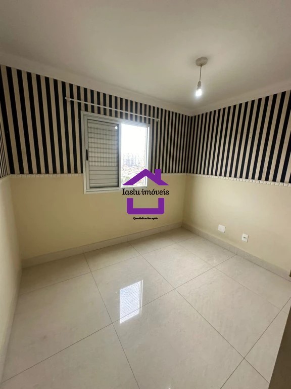 Apartamento à venda com 2 quartos, 65m² - Foto 12