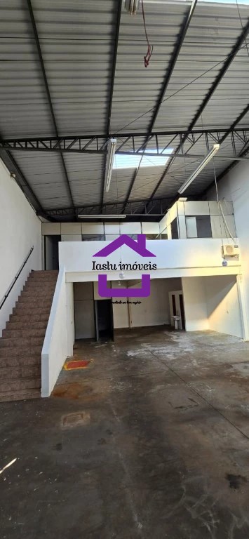 Depósito-Galpão-Armazém à venda e aluguel com 2 quartos, 250m² - Foto 9