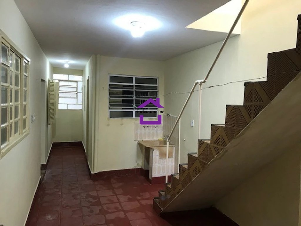 Casa para alugar com 2 quartos, 160m² - Foto 10