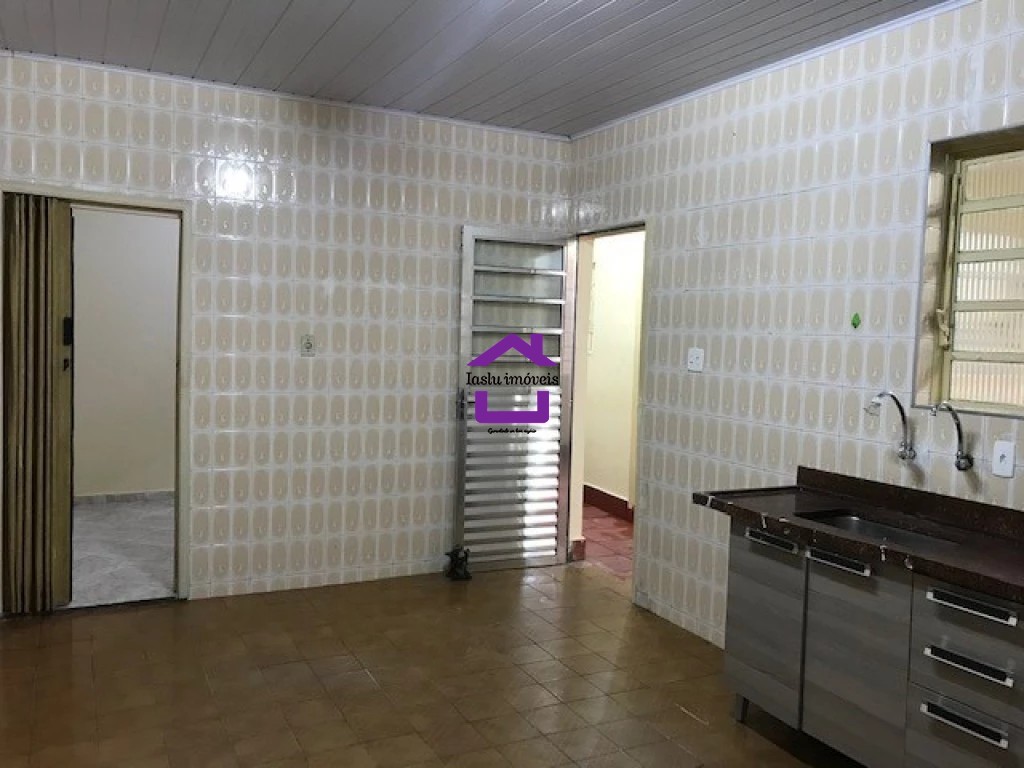 Casa para alugar com 2 quartos, 160m² - Foto 9