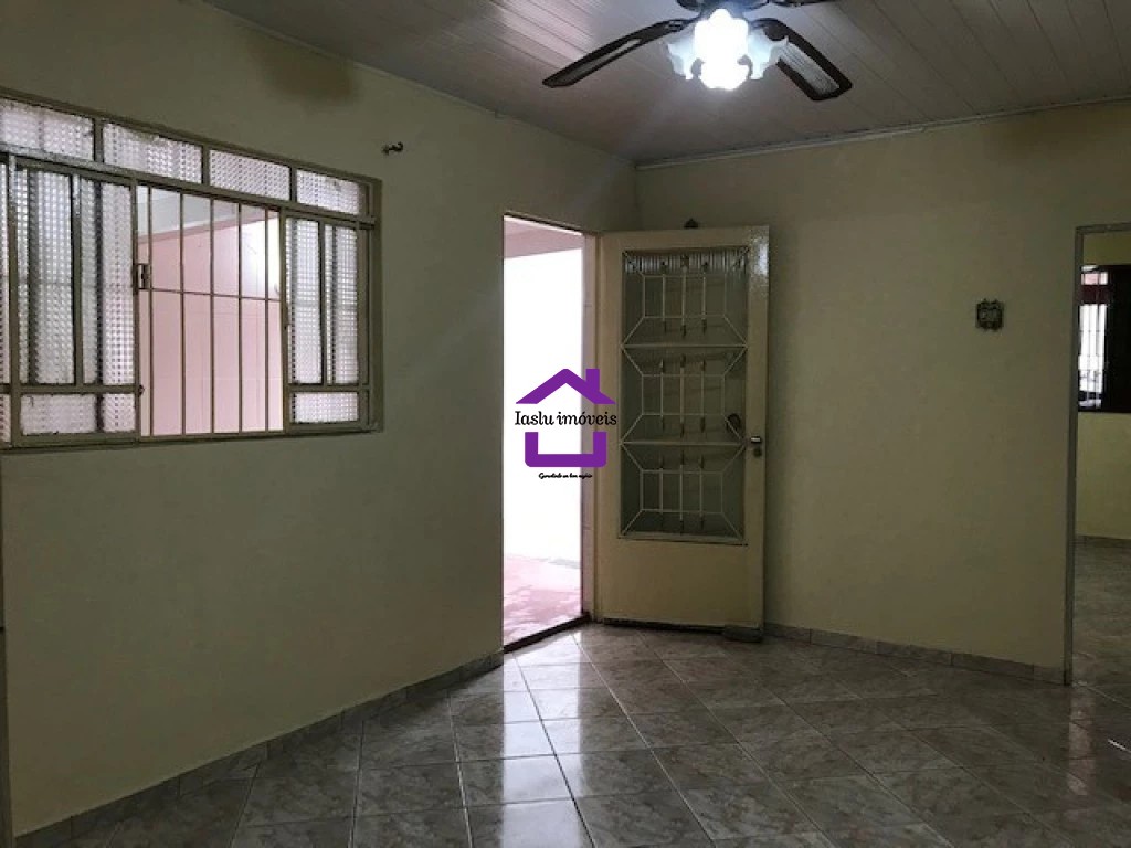 Casa para alugar com 2 quartos, 160m² - Foto 3