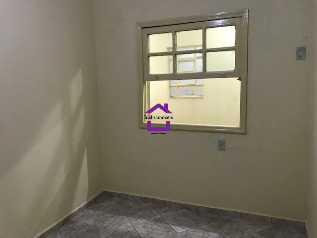 Casa para alugar com 2 quartos, 160m² - Foto 14