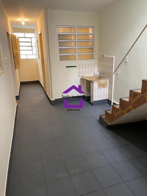 Casa para alugar com 2 quartos, 160m² - Foto 15