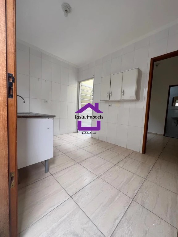 Casa para alugar com 1 quarto, 35m² - Foto 1