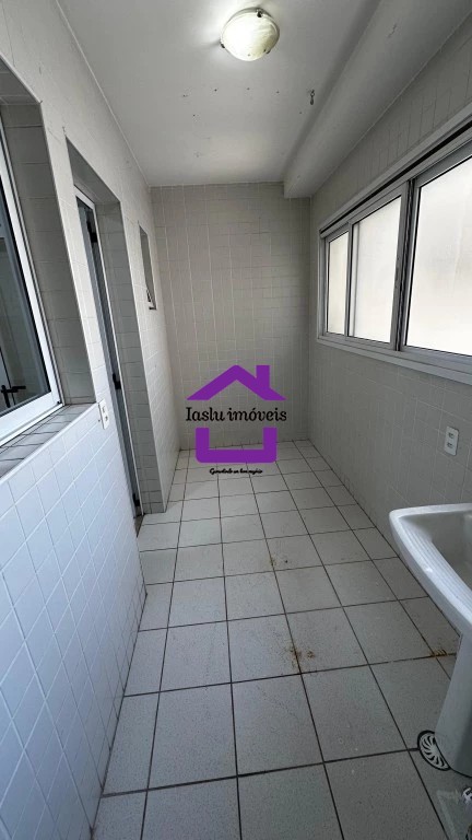 Apartamento para alugar com 3 quartos, 106m² - Foto 12