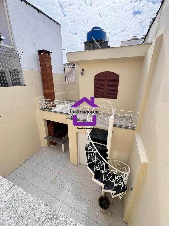 Sobrado para alugar com 5 quartos, 200m² - Foto 35