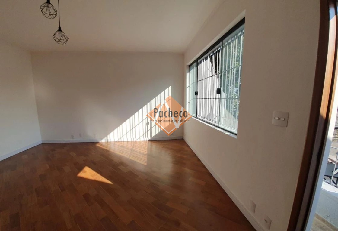 Casa à venda e aluguel com 3 quartos, 194m² - Foto 2