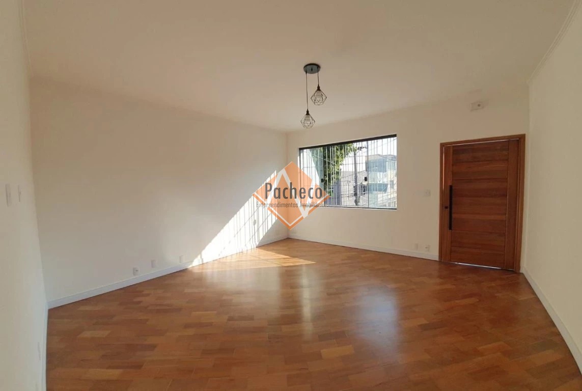 Casa à venda e aluguel com 3 quartos, 194m² - Foto 1